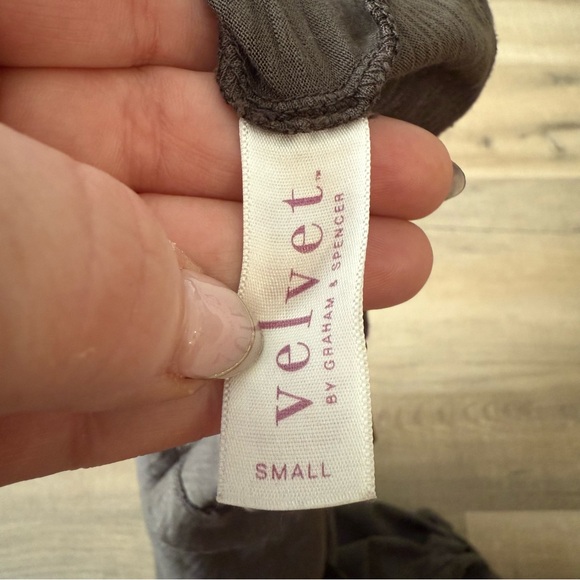 Velvet by Graham & Spencer olive green cotton slub jersey midi dress - Small - Picture 6 of 7